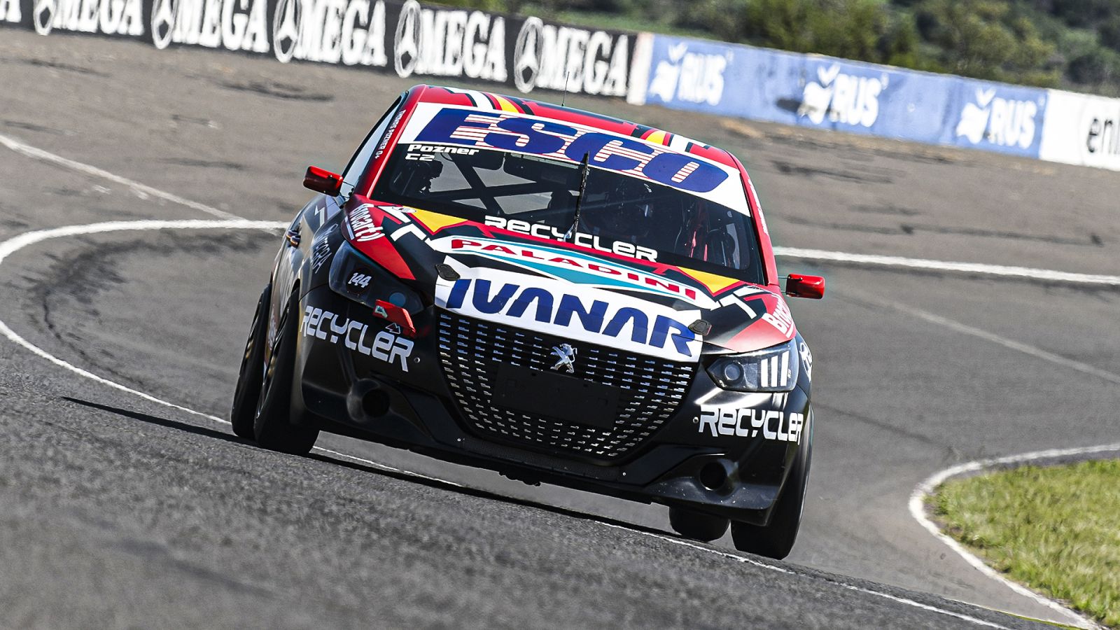 Thomas Pozner ya muestra el Peugeot 208