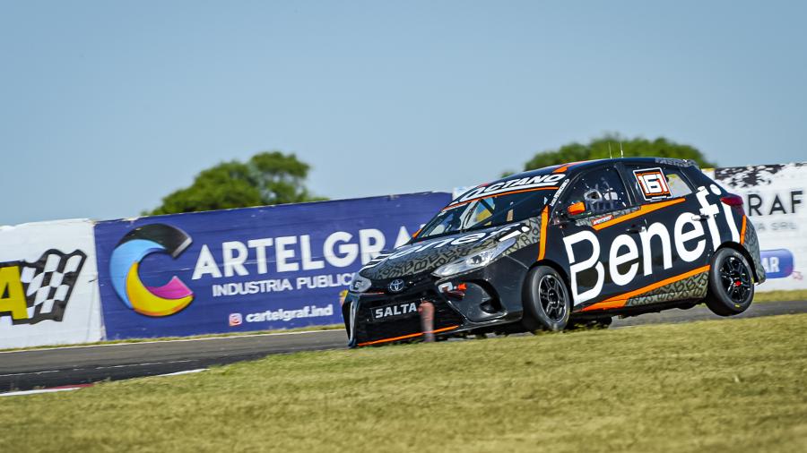 Lucas Petracchini, poleman en Clase 2