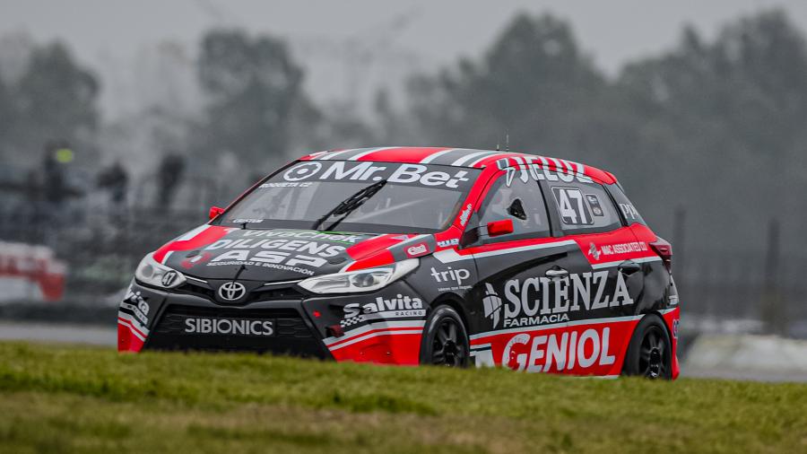 Bautista Roqueta, con pruebas en San Nicolás