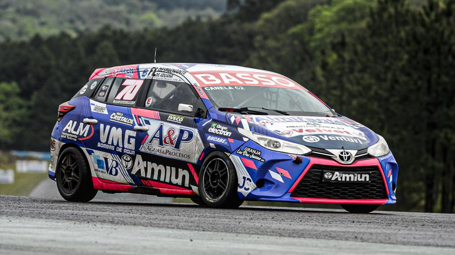 Primera pole position para Juan Ignacio Canela