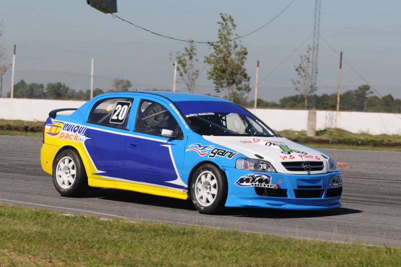 Debut con claroscuros