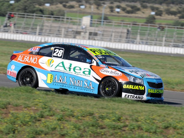 Teti debutó en la pole