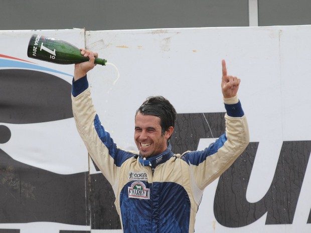 Adrián Percaz, premio al Merito Deportivo