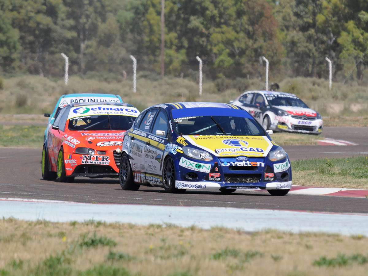 Chiriano cerró el año en el podio