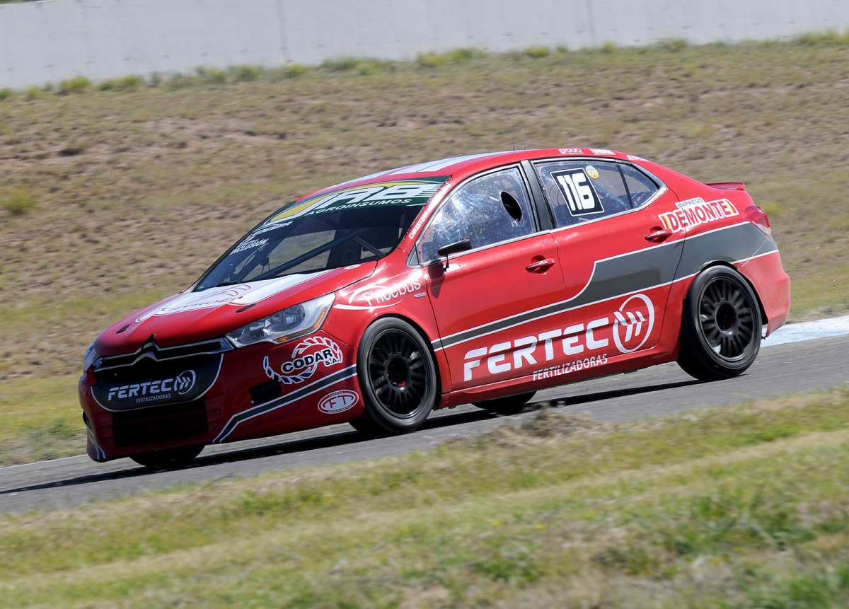 Regreso y pole para Christian Ledesma