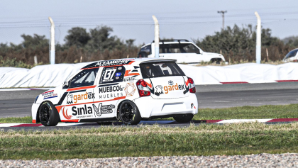 Alejo Cravero suma los puntos de la pole position