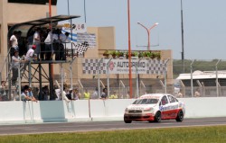 Di Palma en la Línea, y Moriatis en la Gloria