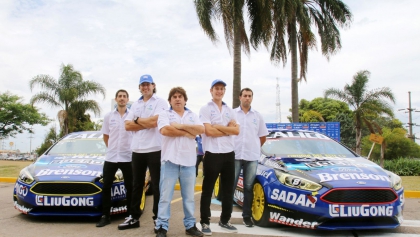 El Martos Med Competición presentó sus autos
