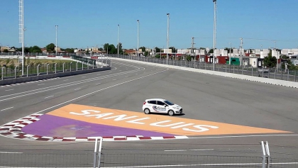 Visita al Autódromo José Carlos Bassi